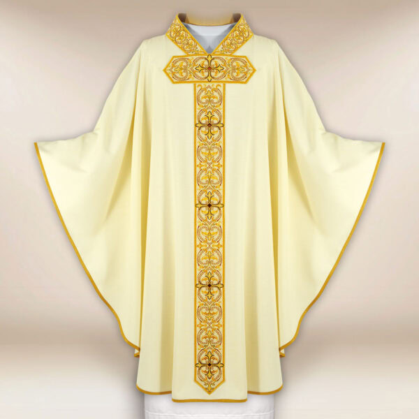 Embroidered chasuble in ecru