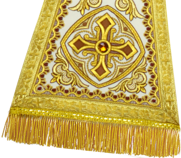 The hem of the chasuble – a liturgical detail