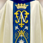 Ornat haftowany “Maria D’Oro-bianco”