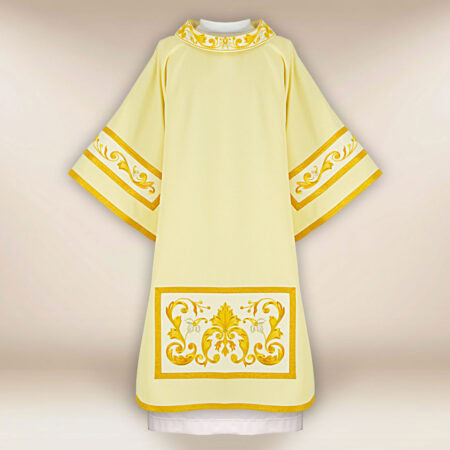 Embroidered dalmatic in ecru