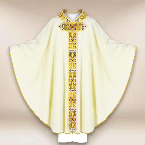 Embroidered liturgical chasuble ecru