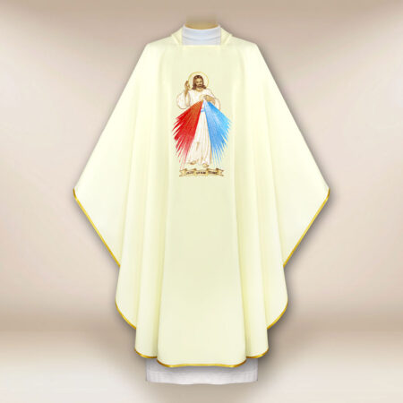Liturgical chasuble embroidered with the theme of mercy