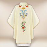 Embroidered liturgical chasuble in ecru, Our Lady of Guadalupe