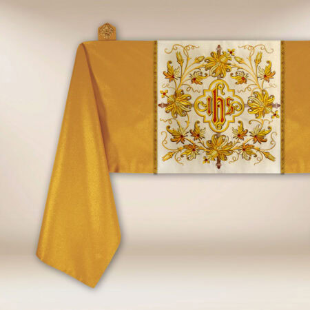 Humeral veil embroidered gold