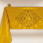 Embroidered shoulder veil "Sanctus"