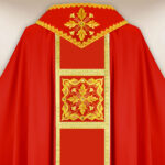 Embroidered chasuble "Brillante-Rosso"