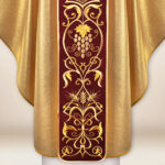 Chasuble with Embroidered Plush Band Lamb