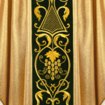 Chasuble with Embroidered Plush Belt Lamb
