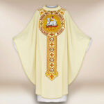 Liturgiczny ornat haftowany Baranek Boży 
