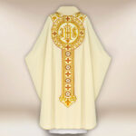 Liturgiczny ornat haftowany Baranek Boży 