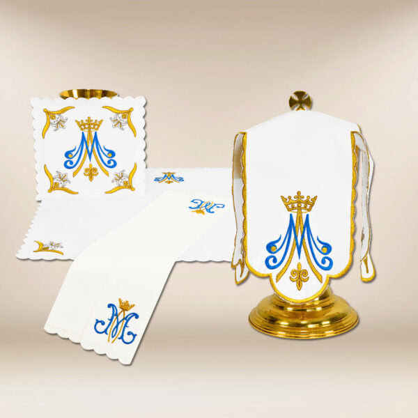 Royal Marian chalice linen set
