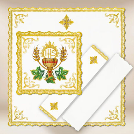 Chalice Linen Gold Chalice