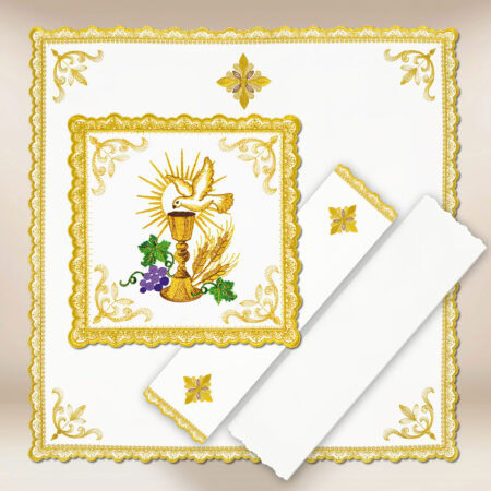 Chalice Linen Gold Chalice