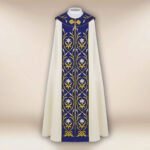 Haftowana kapa liturgiczna z motywem maryjnym