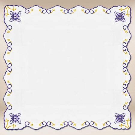 Embroidered purple napkin measuring 110×110